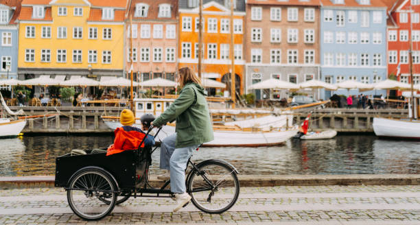 istock Cargo bike ride with mom 1476147469