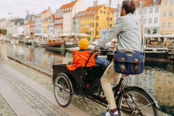 istock Cargo bike ride with dad 1476147492