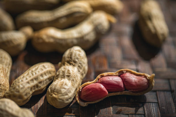 Peanuts peeled in bamboo baskets