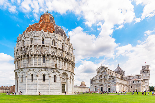 Pisa, Italy, 13 november 2023 - The leaning tower of Pisa and the Duomo di (Cathedral of) Pisa on the famous Piazza dei Miracoli (Miracle square)