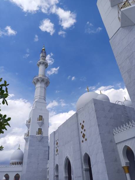 istock Grand Mosque Sheikh Zayed Solo 1476242057