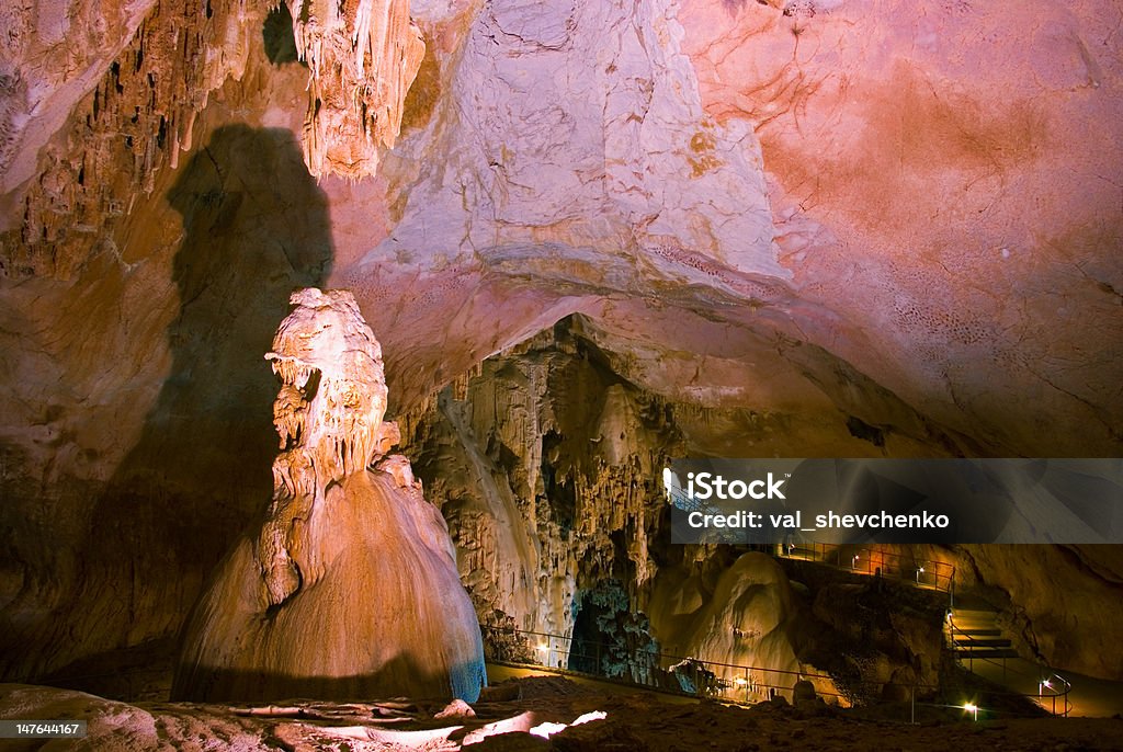 Emine-C. bair-hosar (Mamute da caverna, Chatyrdag plateau), Crimeia, Ucrânia - Royalty-free Calcite Foto de stock