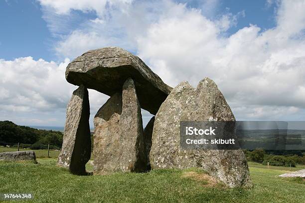 Pentre Ifanneolitico Dolmen - Fotografie stock e altre immagini di Cardigan - Dyfed - Cardigan - Dyfed, Composizione orizzontale, Dolmen