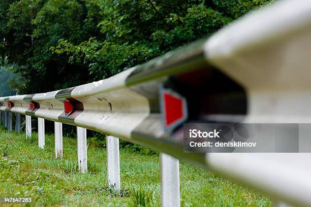 Шоссе Guardrail Перспективы — стоковые фотографии и другие картинки Дорожный отражатель - Дорожный отражатель, Отражатель, Перила