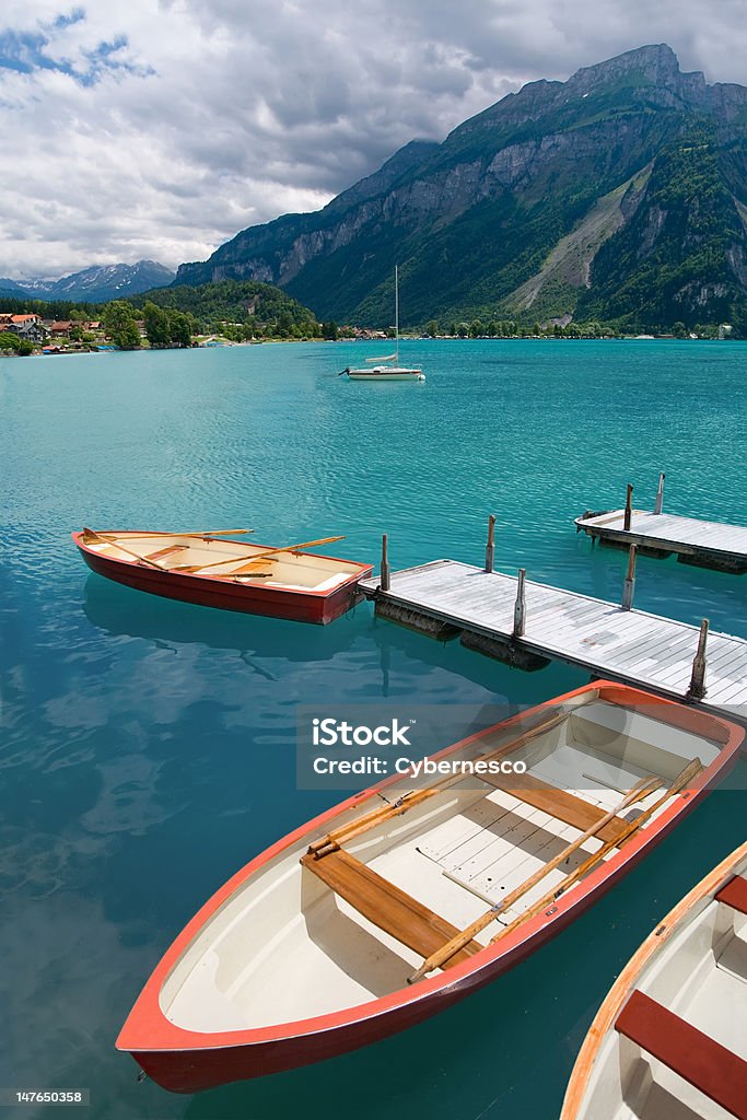 Rowboats on 레이브 브리엔즈, 베르네 주, Switzerland - 로열티 프리 0명 스톡 사진
