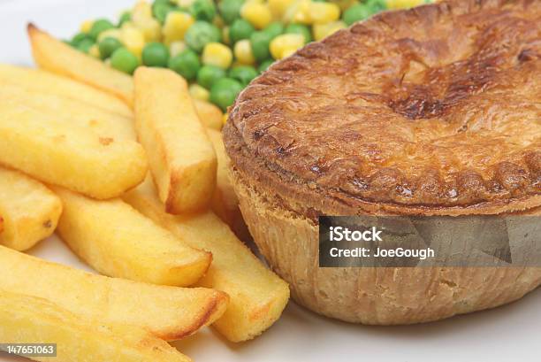 Tarte Filetes De Frango - Fotografias de stock e mais imagens de Almoço - Almoço, Assado no Forno, Batata Frita - Lanche