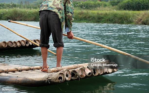 Flößer - Fotografias de stock e mais imagens de Adulto - Adulto, Ao Ar Livre, Balsa