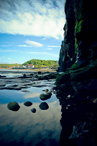 Sandsend dalla spiaggia - foto stock