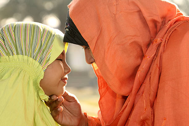 istock Muslim Mother and Child 147659878