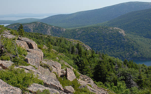 istock Peaks of Acadia 147661806