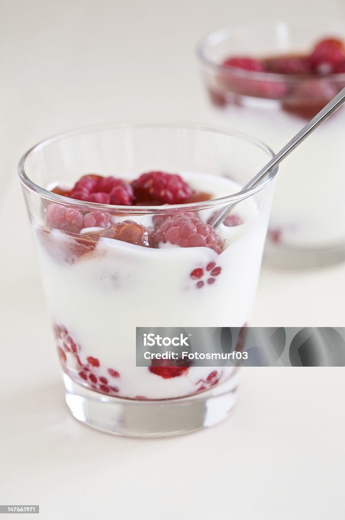 Himbeer-Joghurt-Desserts - Lizenzfrei Dessert Stock-Foto