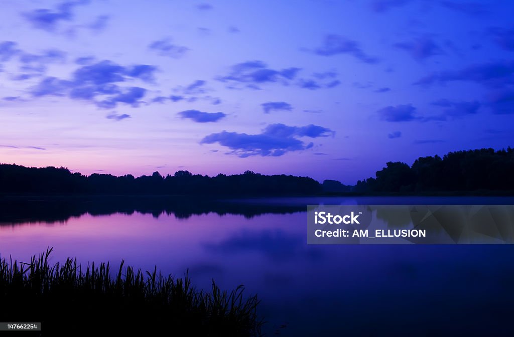 Pôr-do-sol romântico - Foto de stock de Ambiente dramático royalty-free