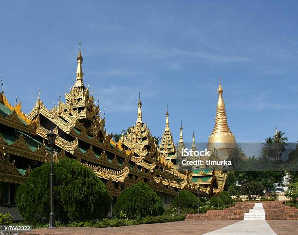 Photo libre de droit de Pagode De Shwedagon banque d'images et plus d'images libres de droit de Arranger - Arranger, Asie, Asie du Sud-Est