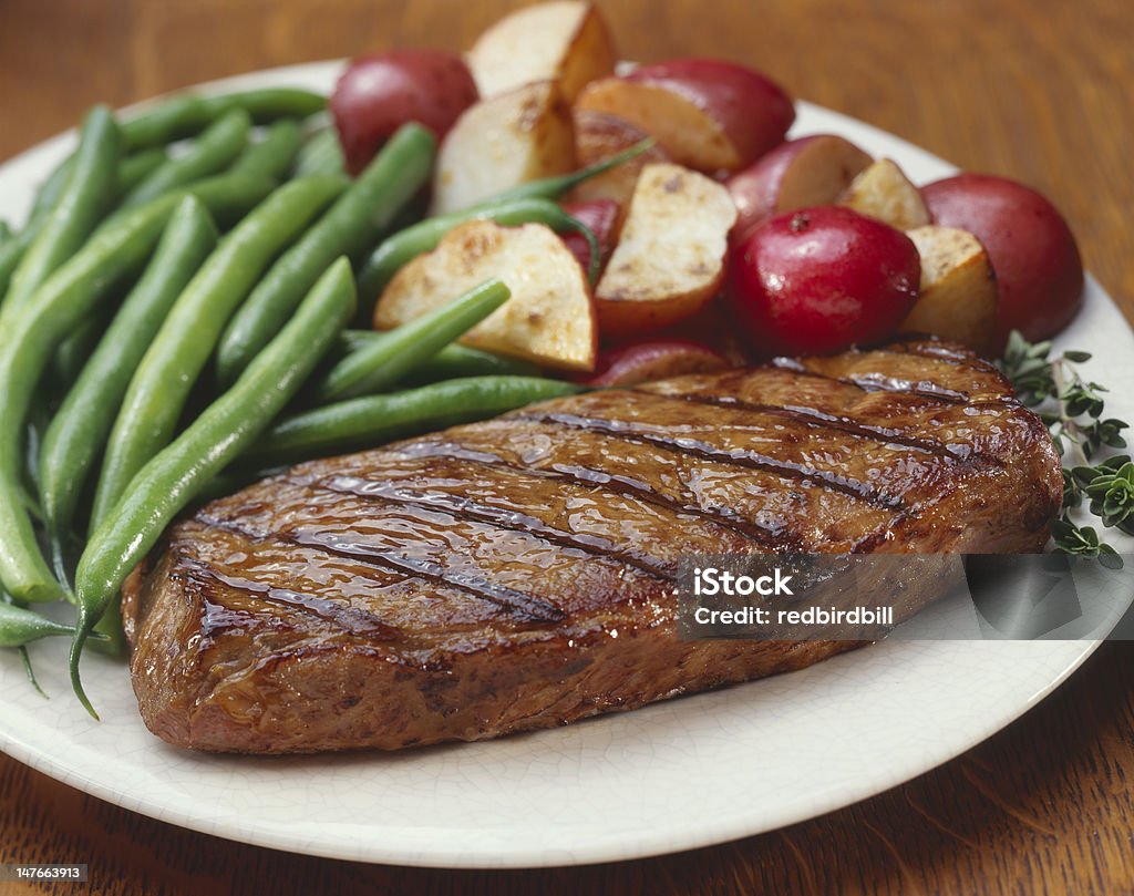 Jantar com carne - Foto de stock de Batatas Prontas royalty-free