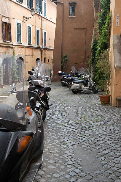 istock Roman Alley 147666603
