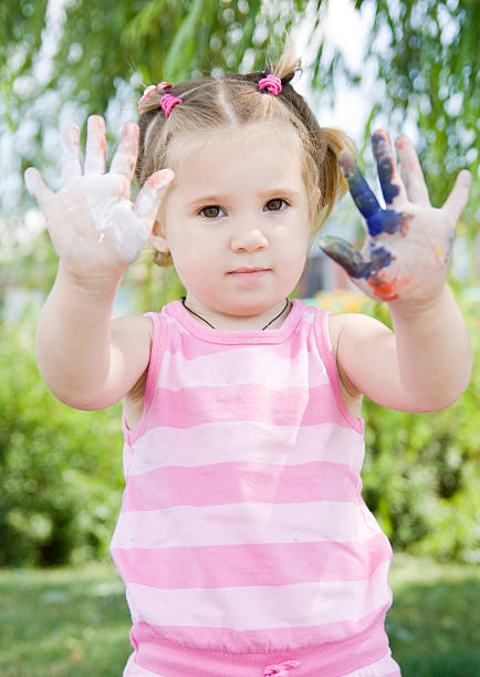 istock little girl 147668241