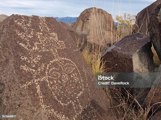 Petroglyphs Трех Рек — стоковые фотографии и другие картинки Аборигенная культура - Аборигенная культура, Американская культура, Археология