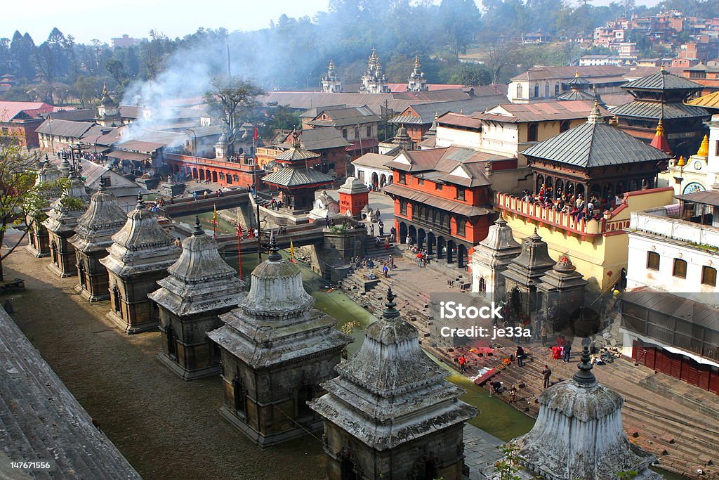 Mezquita Pashupatinath en Katmandú Nepal - Foto de stock de Pashupatinath libre de derechos