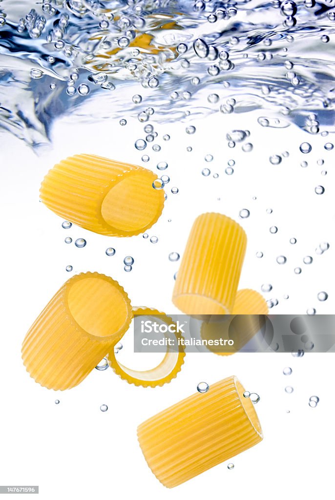 Cucinare la pasta - Foto stock royalty-free di Close-up