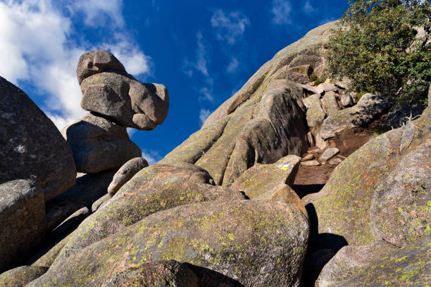 istock Riscos en La Pedriza 1476737464