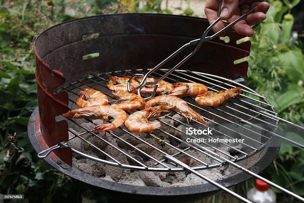 Grilling prawns um Churrasco - Royalty-free Camarão - Marisco Foto de stock