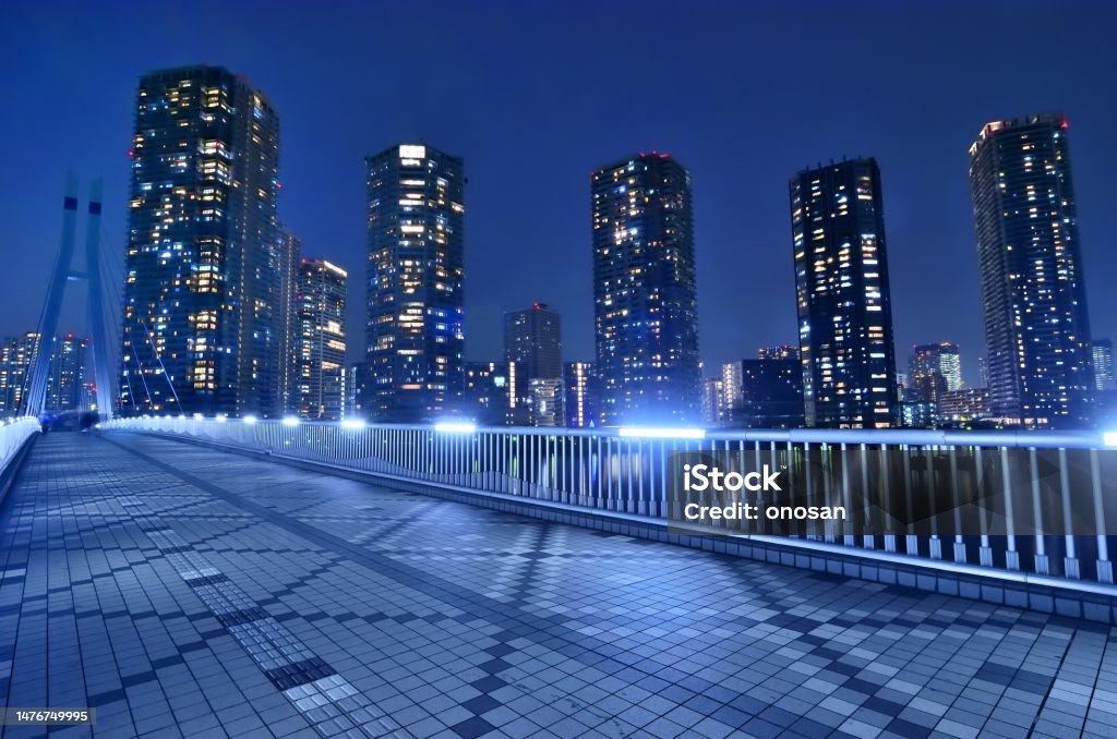 Night view of Tatsumi Sakura Bridge and Shinonome Shinonome is a residential area with many high-rise apartments in the city center. Night Stock Photo