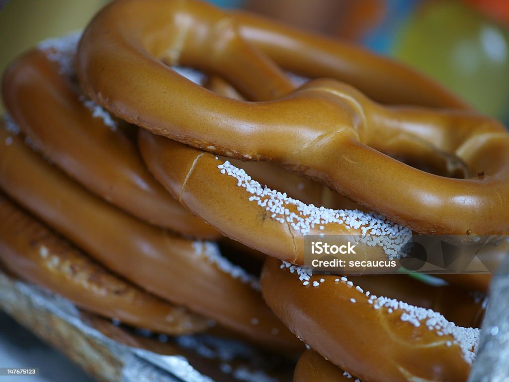 Pretzels aquecidos na cidade de Nova York - Foto de stock de Assado no Forno royalty-free