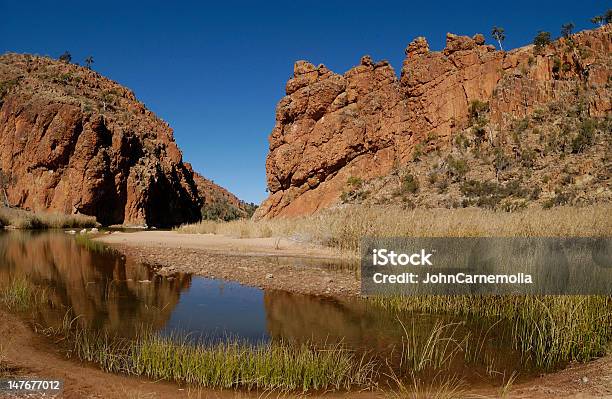 Gola Di Glen Helen - Fotografie stock e altre immagini di Ambientazione esterna - Ambientazione esterna, Australia, Burrone