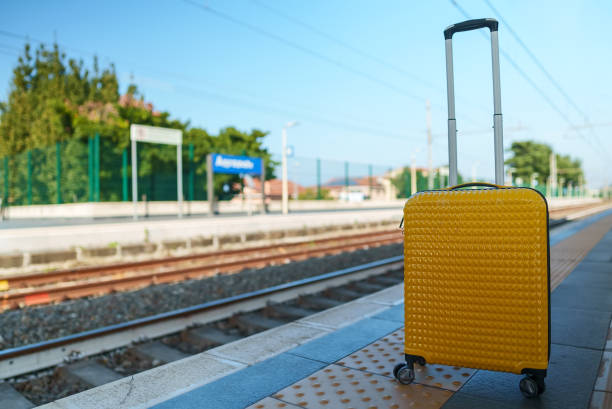 istock Forgotten travel bag on the train station. 1476783792