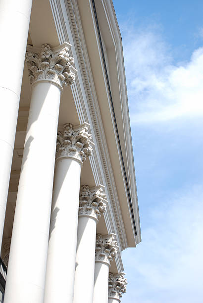 ホワイトのコリント様式の柱 - royal opera house ストックフォトと画像