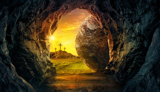 empty tomb of jesus with crosses in the background. - jerusalem hills imagens e fotografias de stock