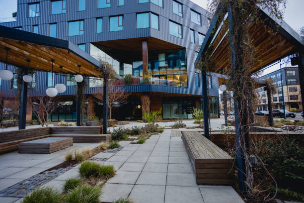 istock Green Office Buildings in Downtown Portland 1476830387