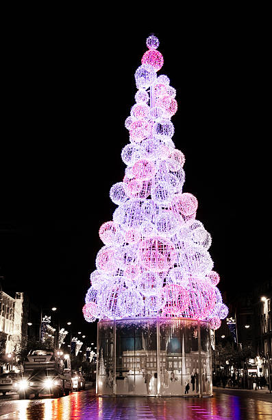istock Christmas tree on the streets of Dublin at night 147683050