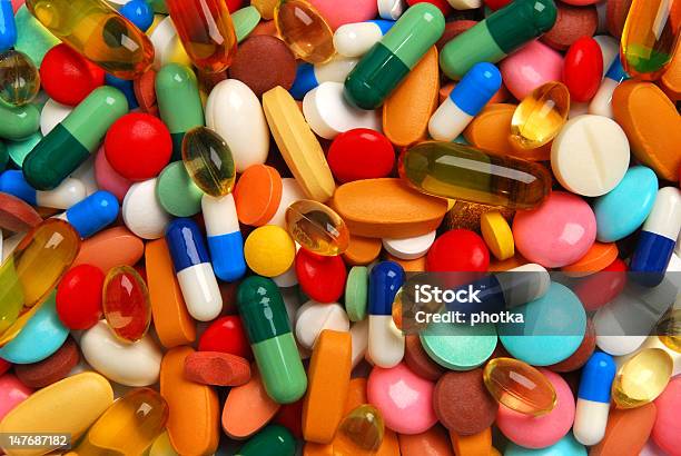 Foto de Comprimido e mais fotos de stock de Analgésico - Analgésico, Antibiotico, Colorido