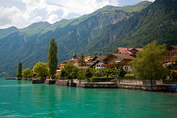 município de brienz, berna, suíça - brienz house switzerland european alps - fotografias e filmes do acervo