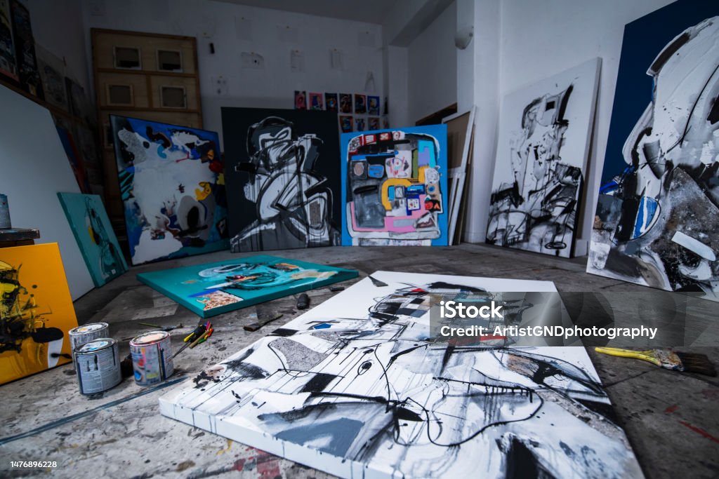 Studio Istock Artists Studio Stock Photo - Download Image Now - Abstract, Abstract ...