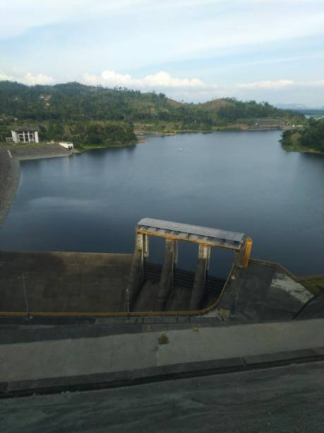 view of the saguling lake in bandung, west java - grand coulee dam imagens e fotografias de stock