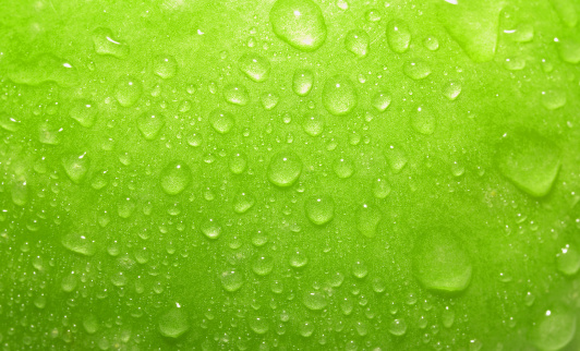 Primer plano verde manzana con waterdrops photo