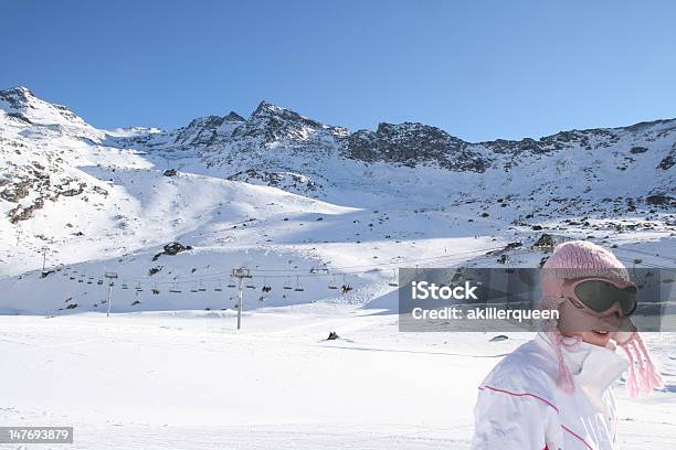 스키타기 단독 겨울 스포츠에 대한 스톡 사진 및 기타 이미지 - 겨울 스포츠, 고독-부정적인 감정 표현, 눈-냉동상태의 물