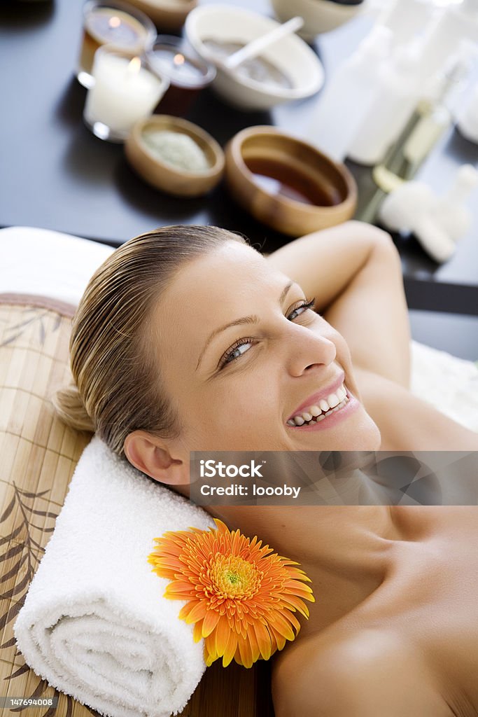 Presso la spa - Foto stock royalty-free di Adulto