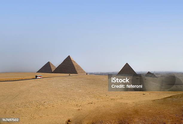 Wielkie Piramidy W Gizie - zdjęcia stockowe i więcej obrazów Afryka - Afryka, Archeologia, Architektura