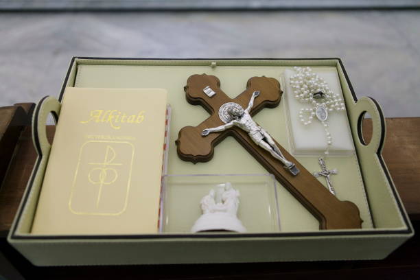 istock bible and jesus cross at wedding ceremony 1476981761