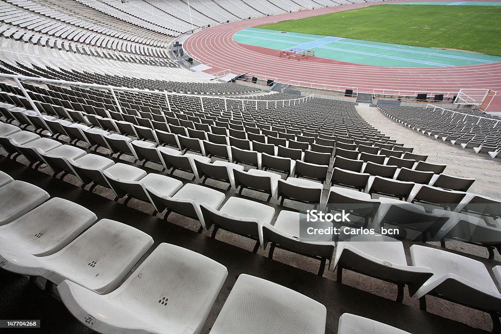 オリンピックスタジアムのモンジュイック（バルセロナ）セッティング前の状態 - スタジアムのロイヤリティフリーストックフォト