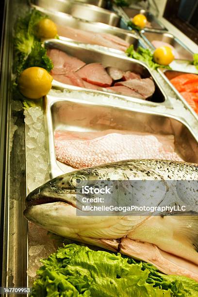 전체 붉돔 만들진 냉동의 고기잡이 시장 케이스 물고기에 대한 스톡 사진 및 기타 이미지 - 물고기, 붉돔, 사진-이미지