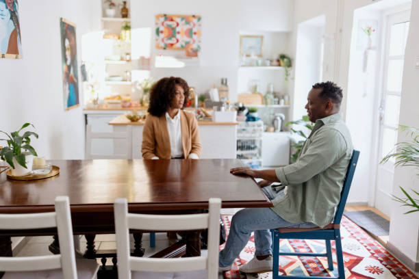 istock A nutritionist talking to her client 1477115912