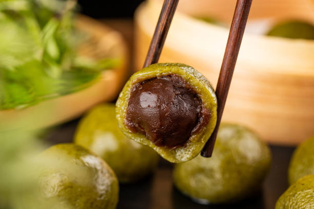 istock Sweet Green Rice Ball 1477134536