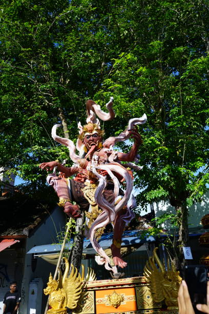 the ogoh ogoh parade welcomes the saka new year in bali - ogoh imagens e fotografias de stock