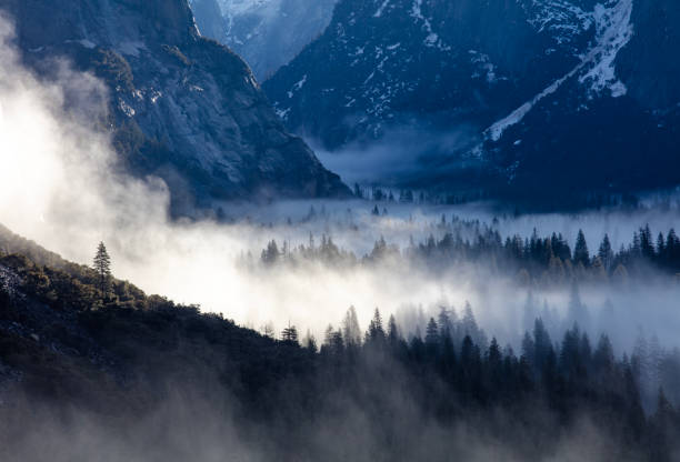 istock Yosemite valley in the mist 1477238718