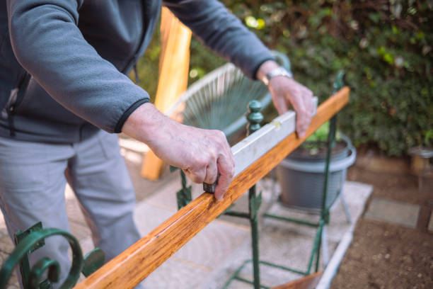 istock Enjoying crafting on a beautiful sunny Spring day 1477381468