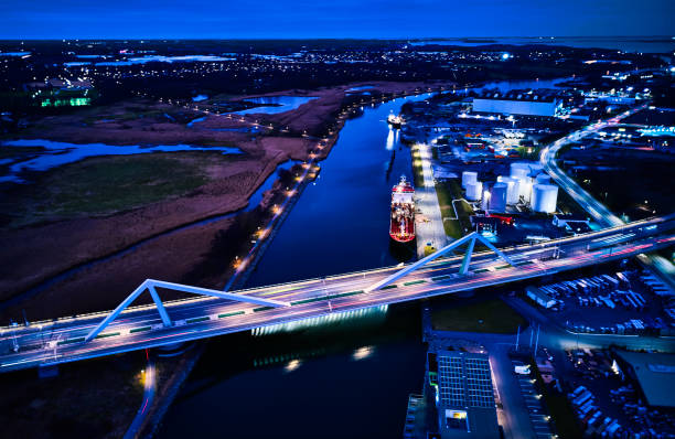 istock Aerial view of traffic at night 1477404994